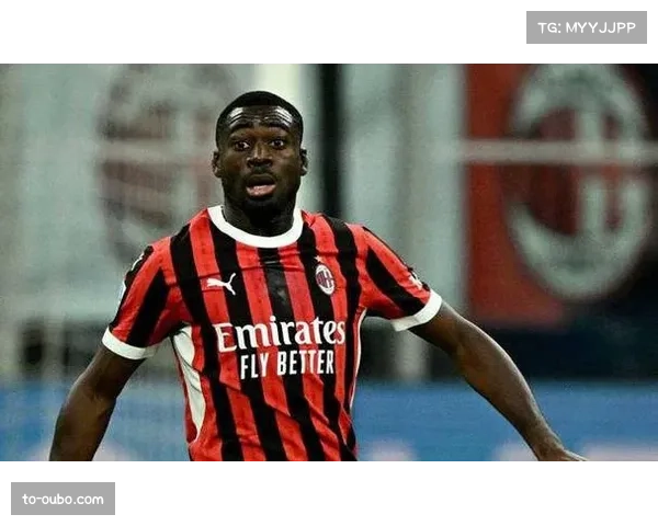 中场福法纳状态低迷频失误 赛后评分全队最低